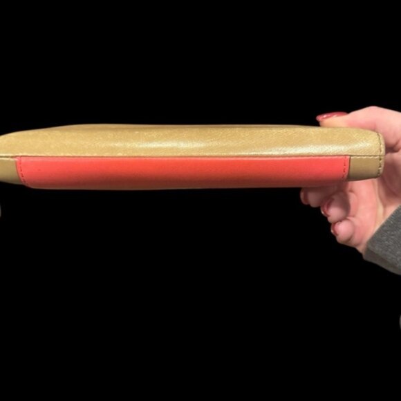 Coach Accordian Bi-Color Zip Leather Wallet (Tan/Red) EUC - Picture 5 of 7